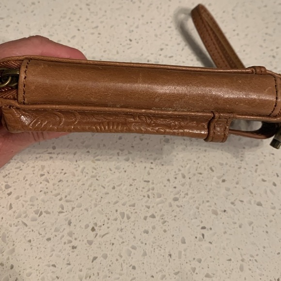 The Sak 3 In 1 Phone Wallet Brown Leather Organizer Wristlet - Picture 6 of 7